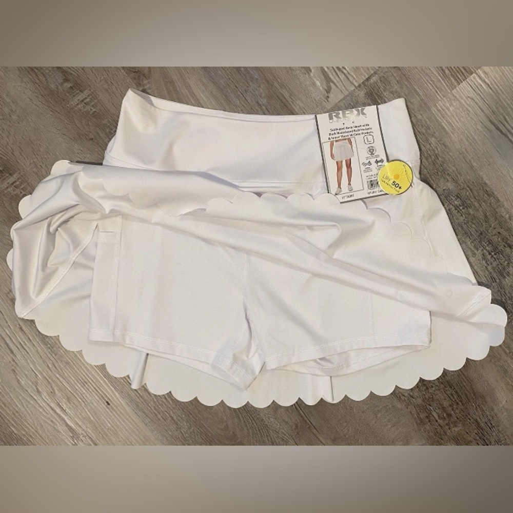 RBX 16" White Scalloped Hem Skort Skirt Tennis Golf, Pockets Woman's SZ Lg 50+SP
